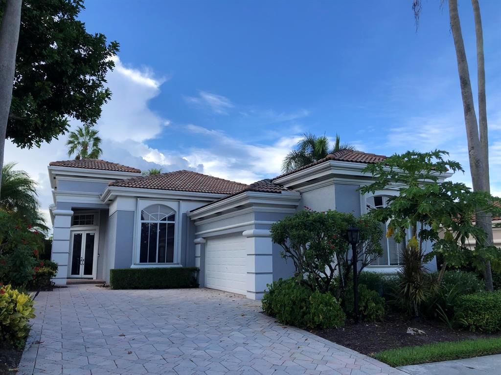 Photo of 273 Isle Way, Palm Beach Gardens, FL 33418 (MLS # R10747130)