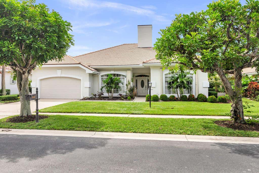 Photo of 13387 Miles Standish Prt, Palm Beach Gardens, FL 33410 (MLS # R11034415)