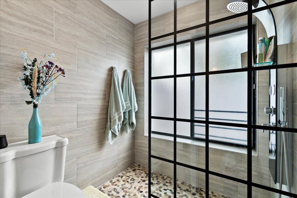 VILLAS OF MONTEREY AT INDIAN SPRING - Residential