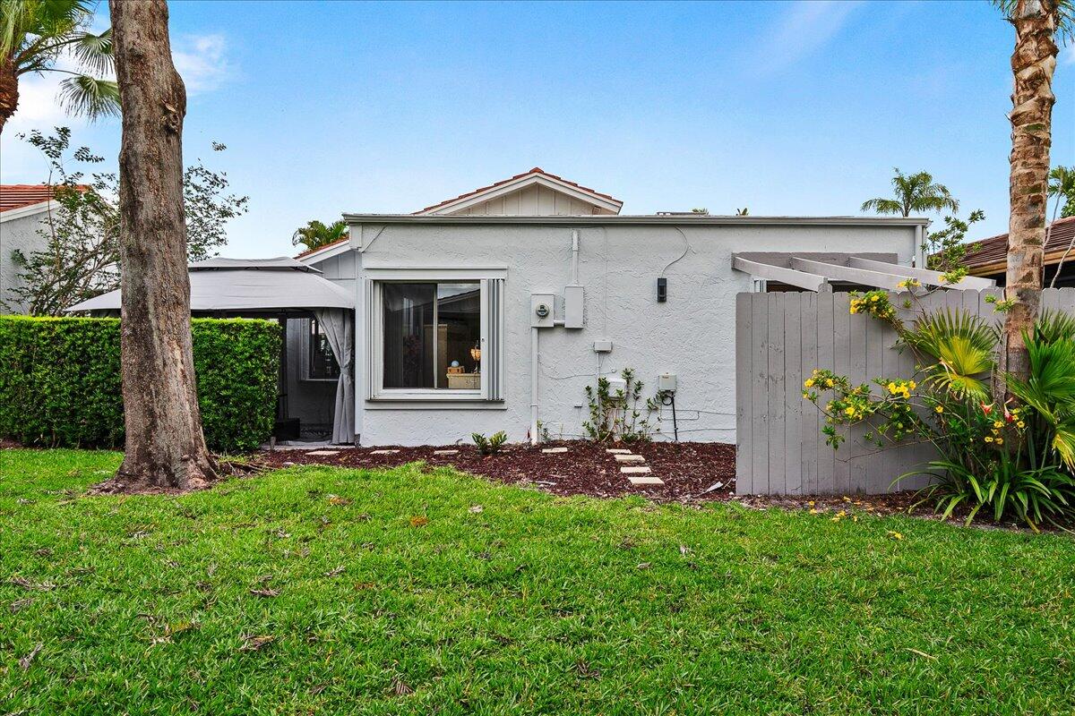 VILLAS OF MONTEREY AT INDIAN SPRING - Residential