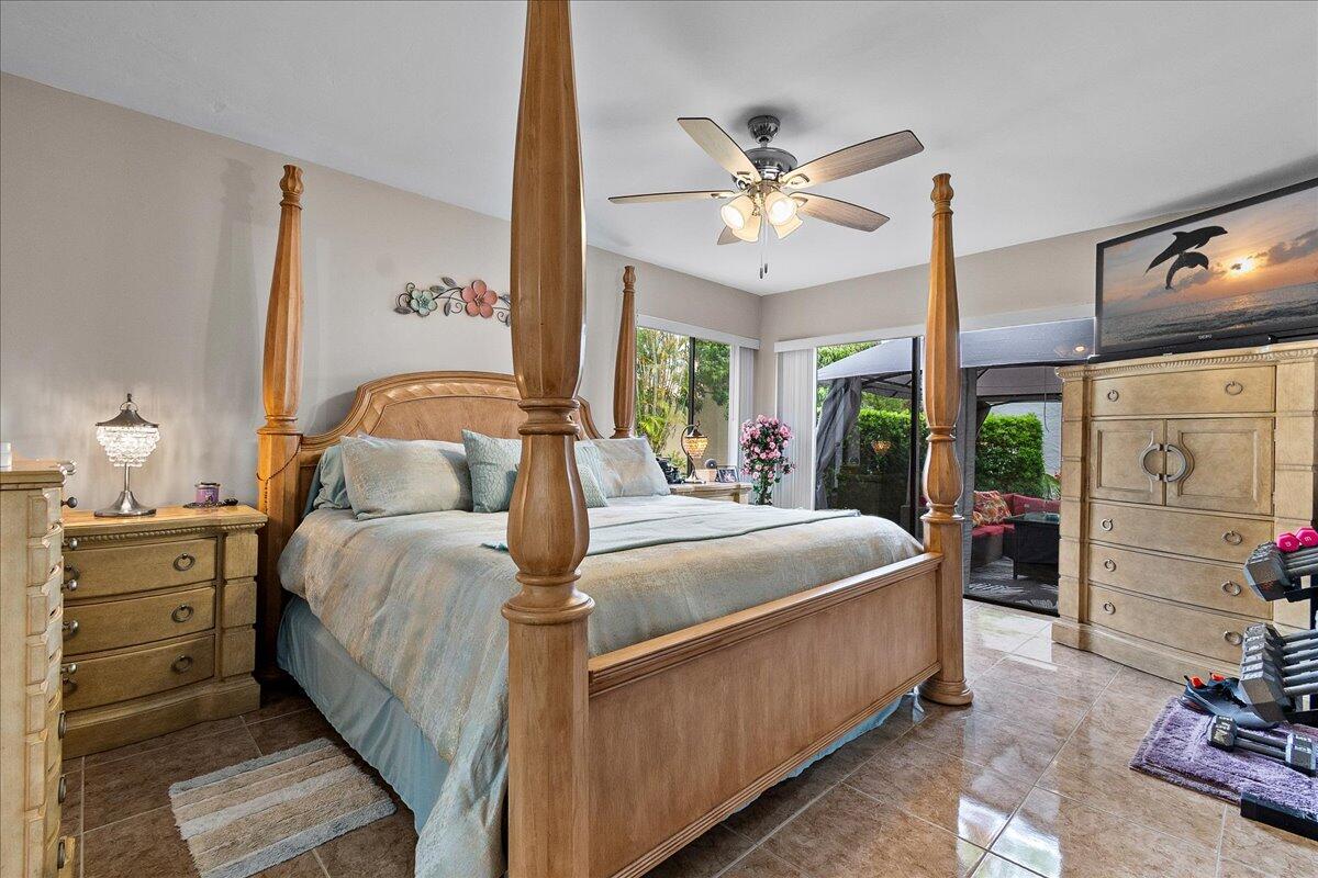 VILLAS OF MONTEREY AT INDIAN SPRING - Residential