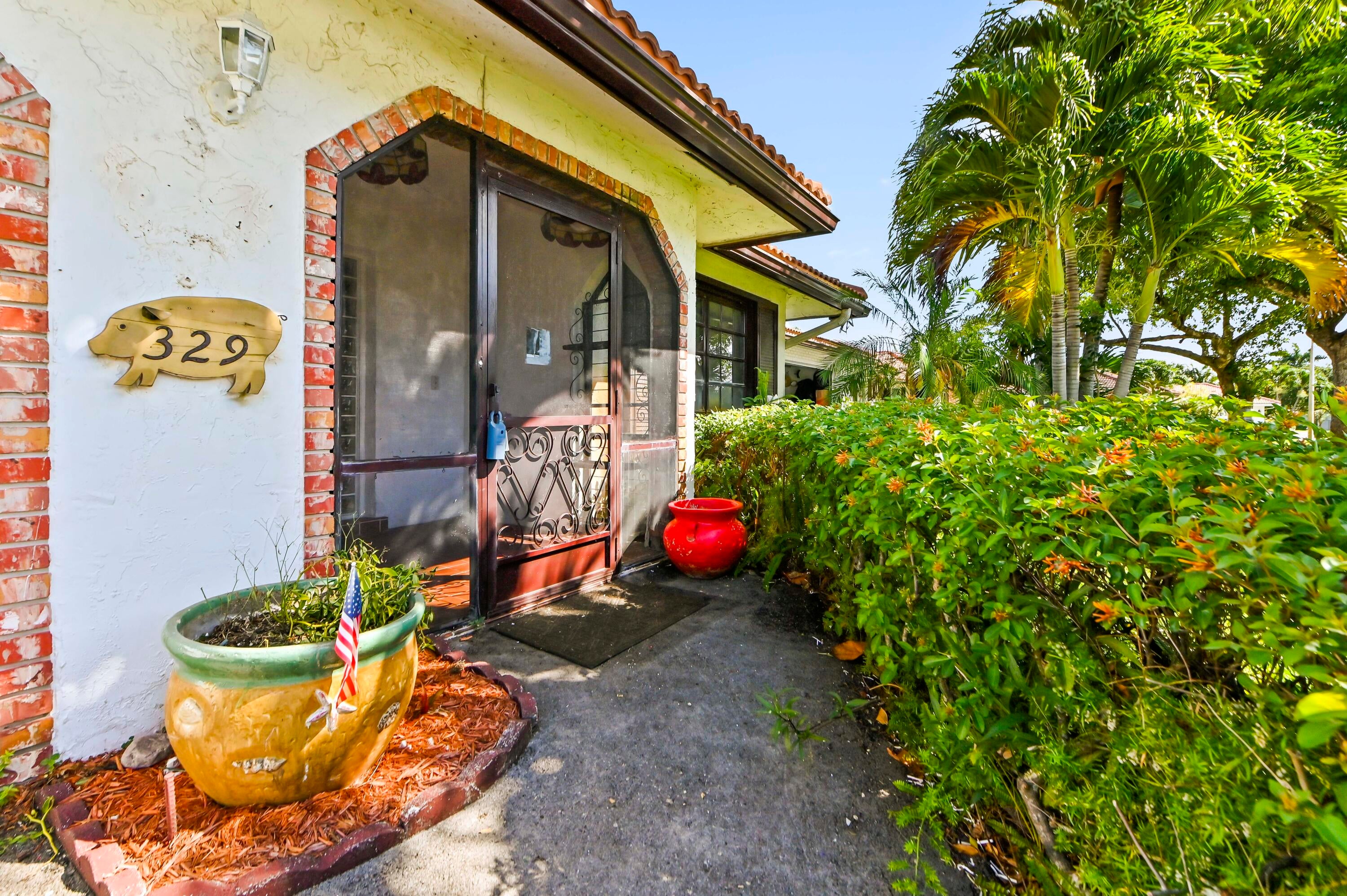 Properties | Stephanie Kaufman 329 Knob Hill Boulevard