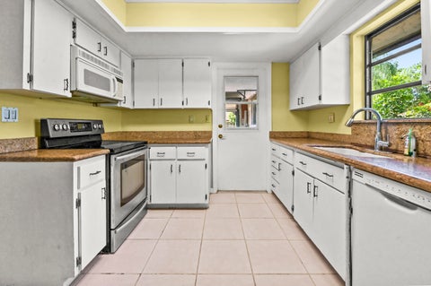 Tiny photo for 329 Knob Hill Boulevard, Boca Raton, FL 33431 (MLS # B26026991)