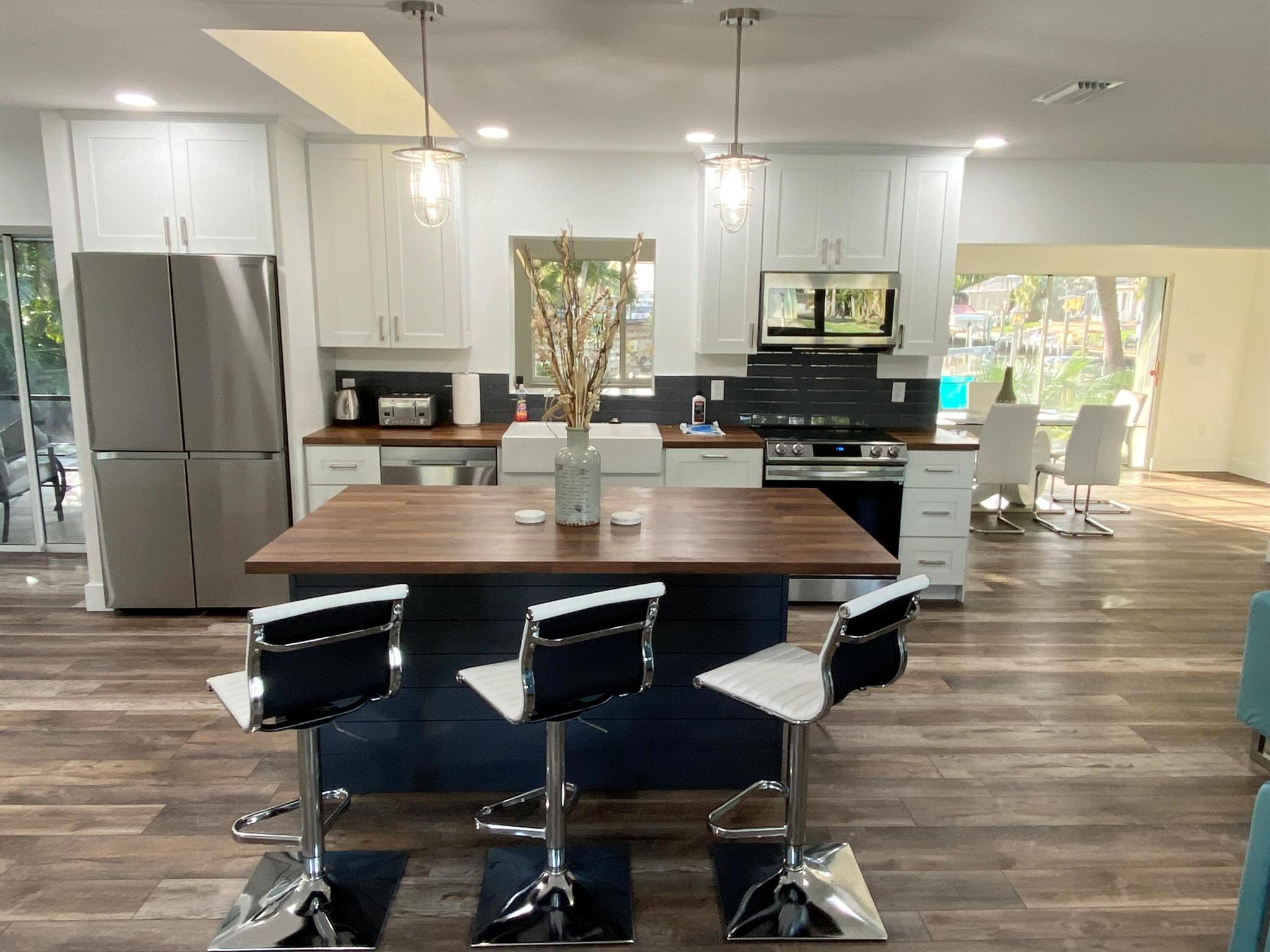 CORAL COVE BEACH SECTION - Residential