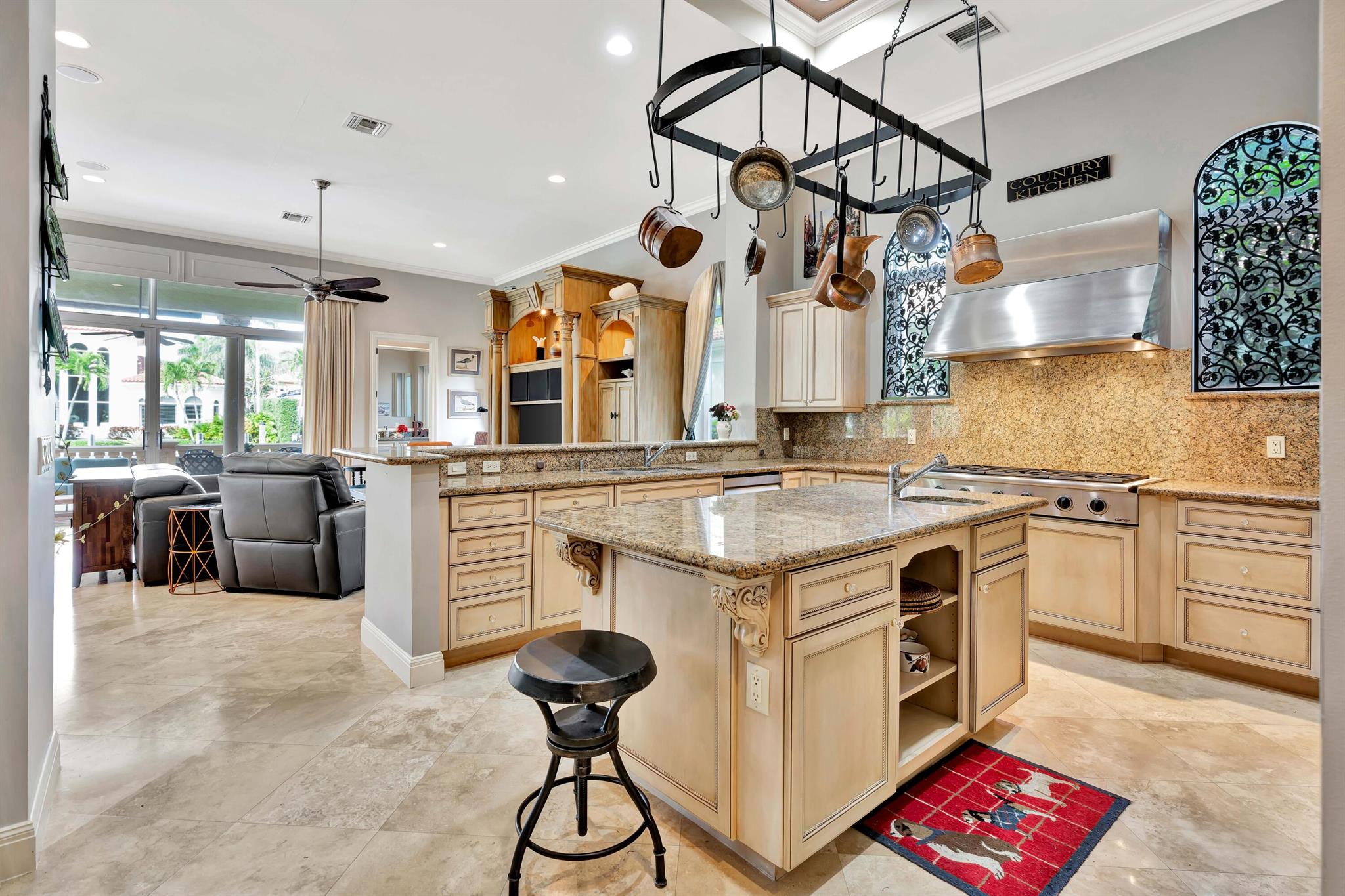 HARBOUR ISLES - Residential