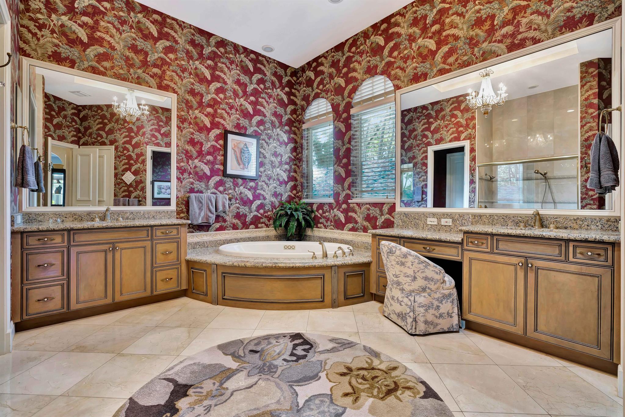 HARBOUR ISLES - Residential