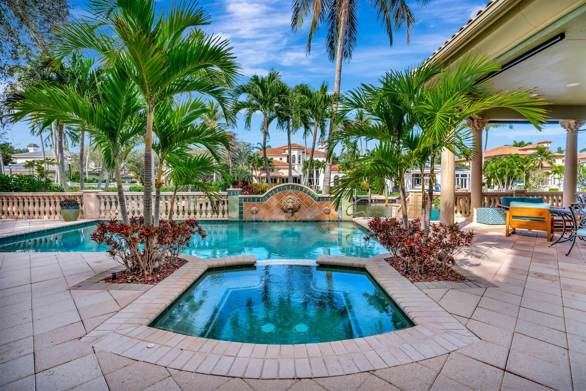 HARBOUR ISLES - Residential