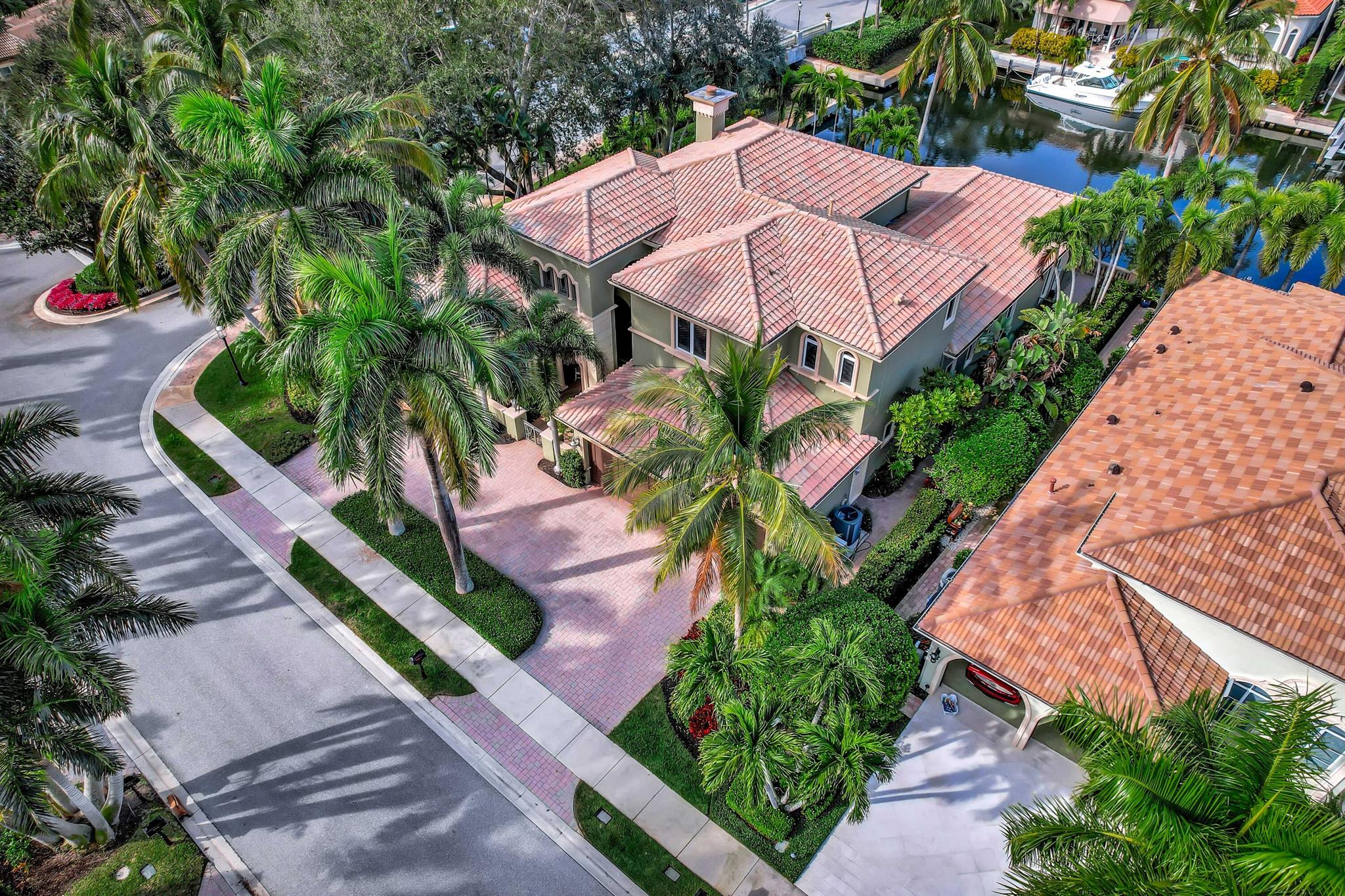 HARBOUR ISLES - Residential