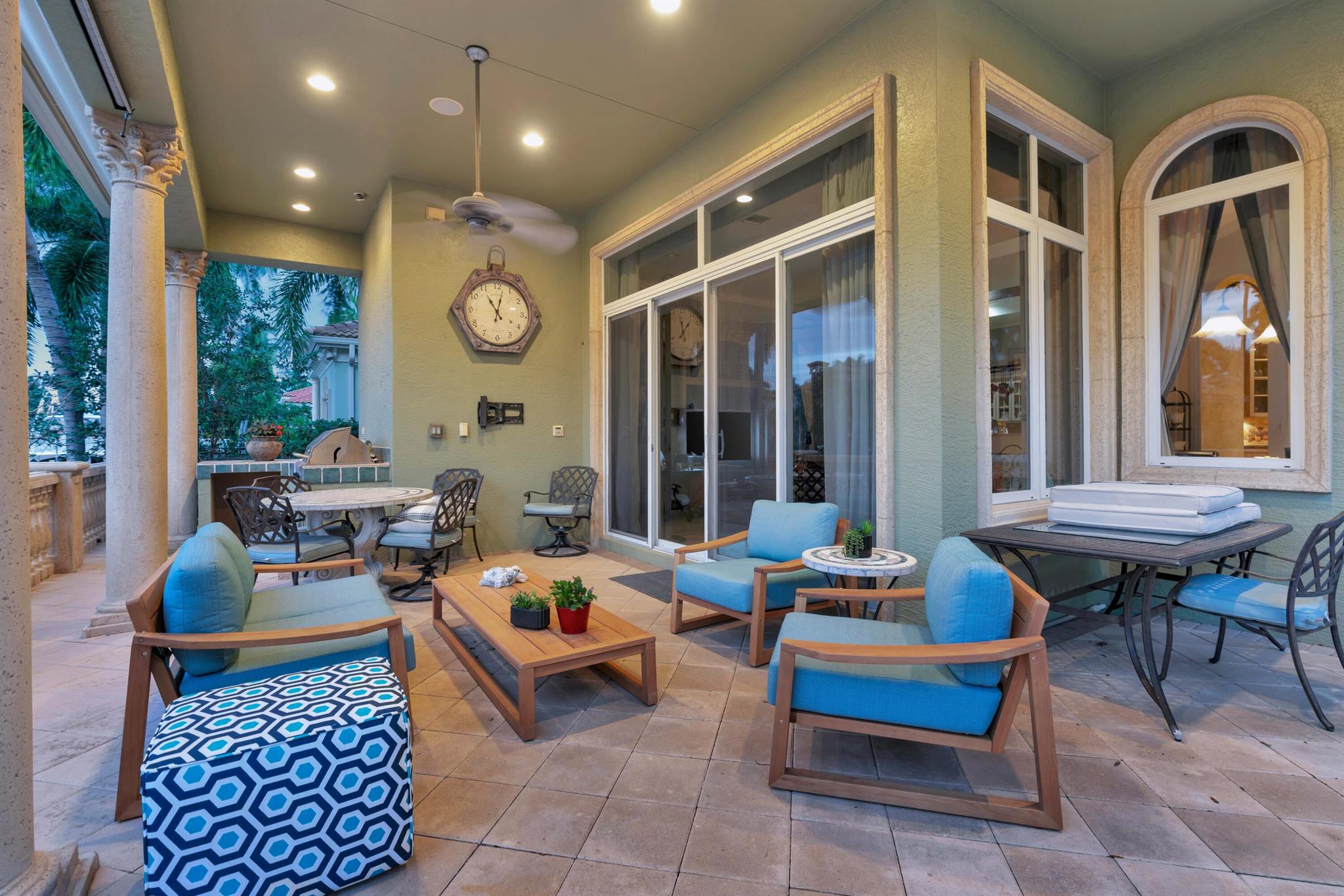 HARBOUR ISLES - Residential