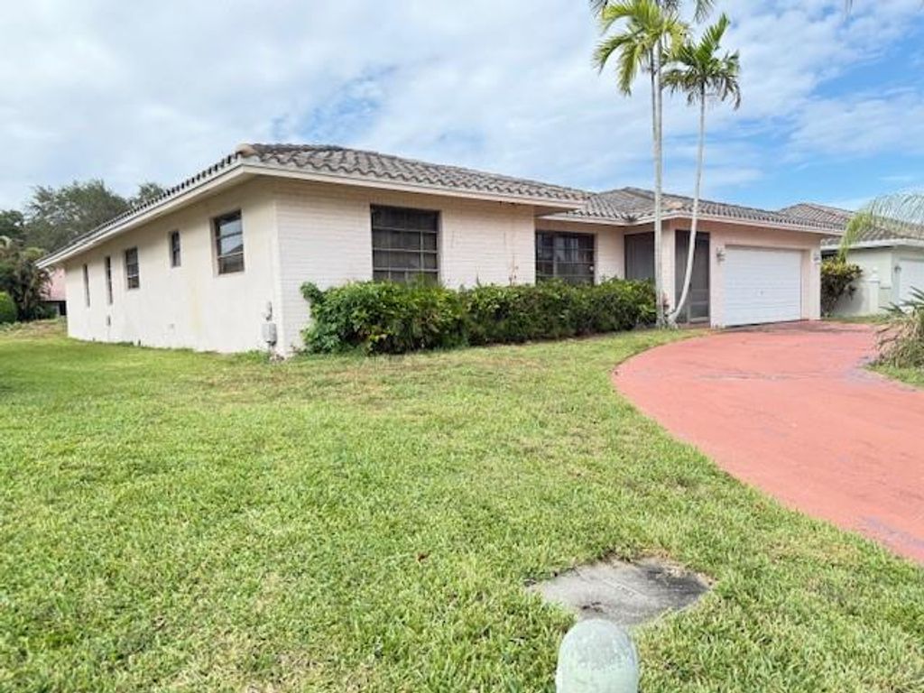 Photo of 6887 Calle Del Paz, Boca Raton, FL 33433 (MLS # F10520035)