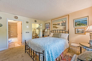 SEA RISE CONDO - Residential