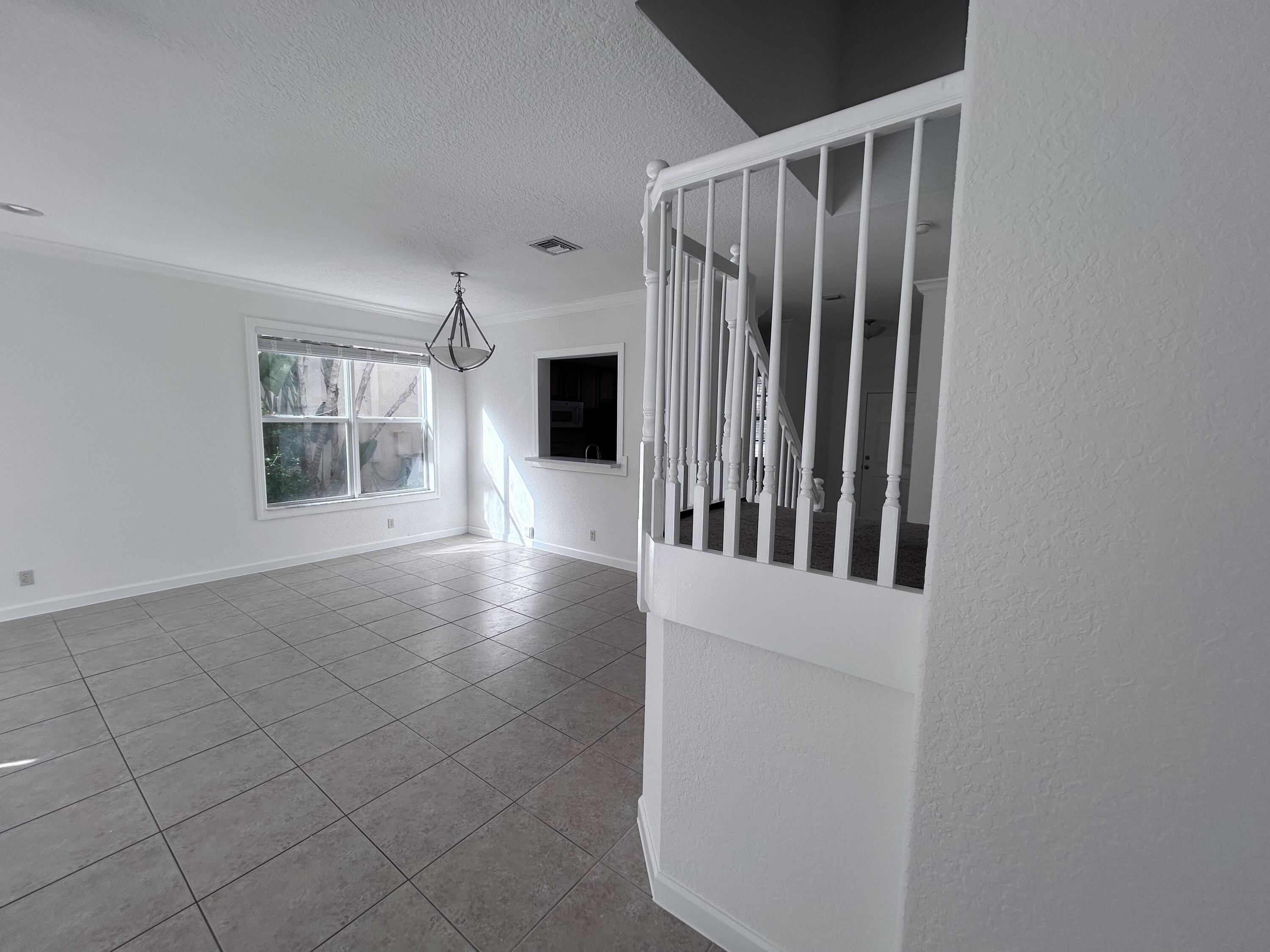 GABLES AT NORTHLAKE 1 - Residential