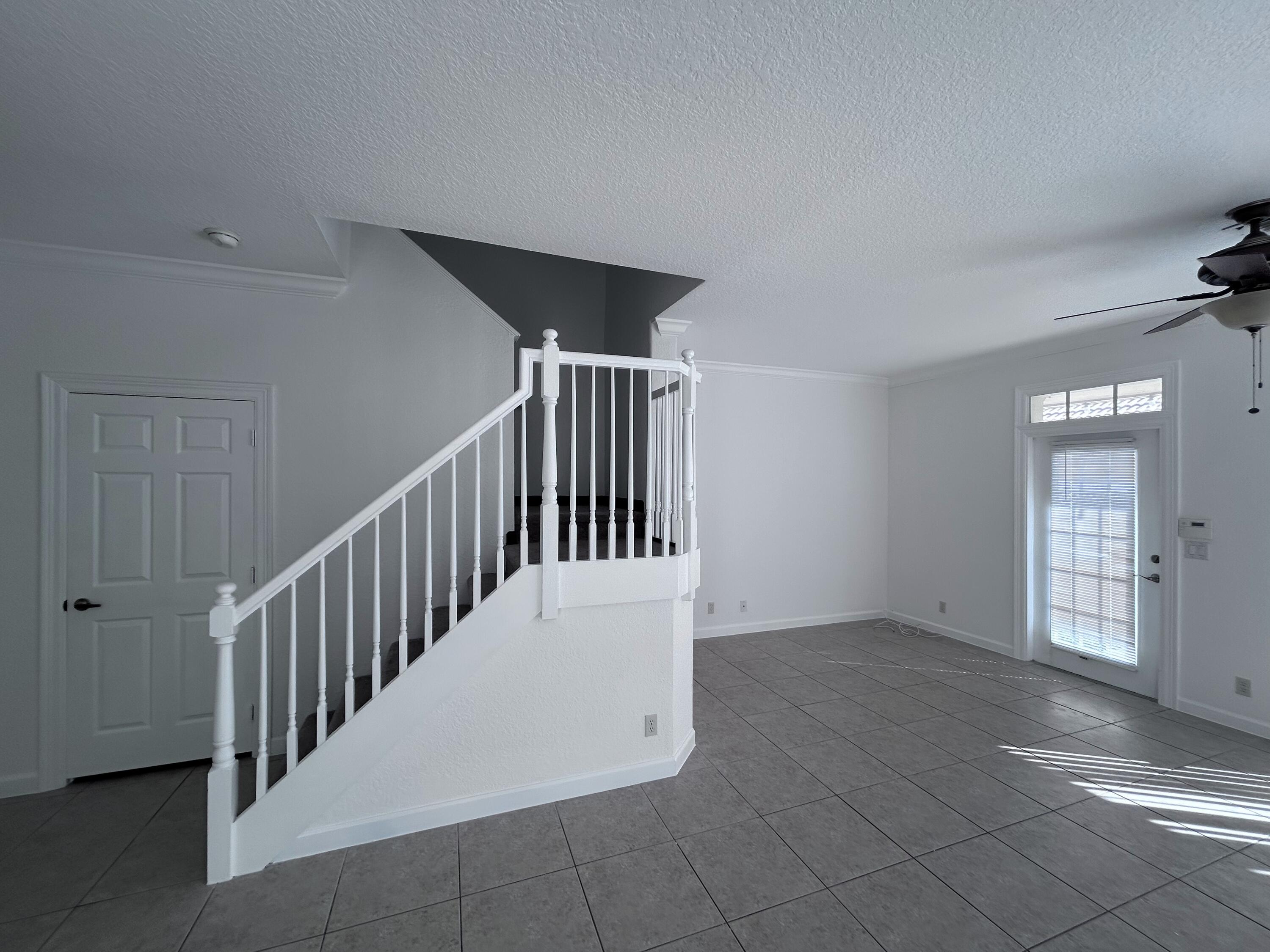 GABLES AT NORTHLAKE 1 - Residential