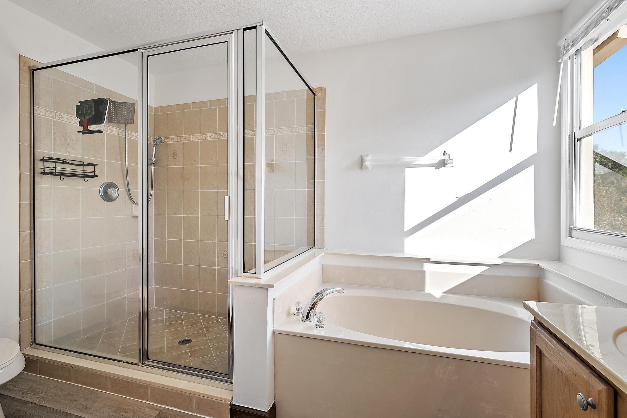 GABLES AT NORTHLAKE 1 - Residential