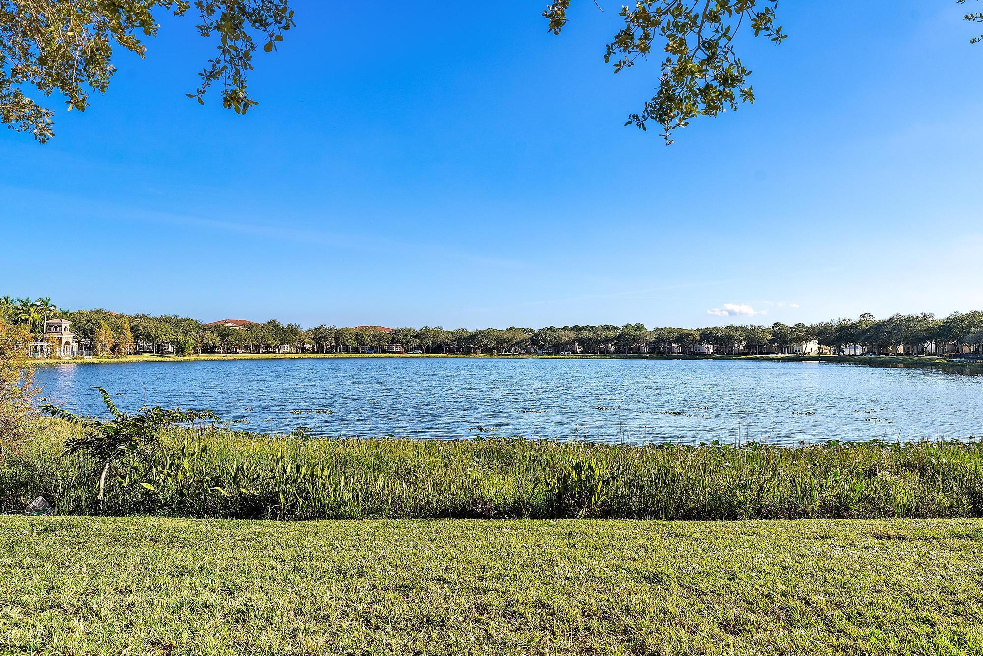 GABLES AT NORTHLAKE 1 - Residential