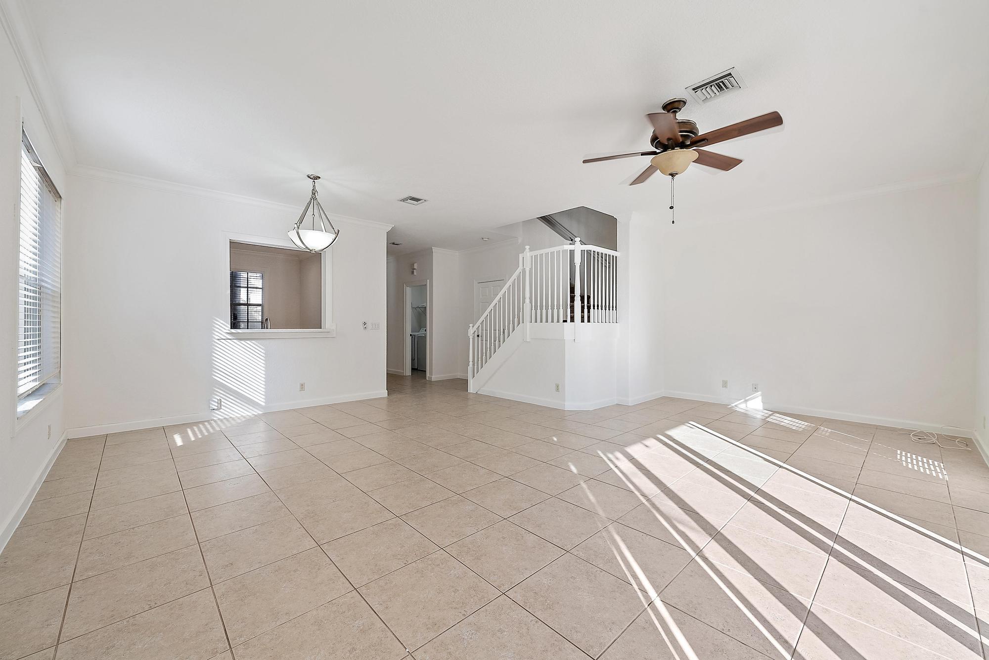 GABLES AT NORTHLAKE 1 - Residential