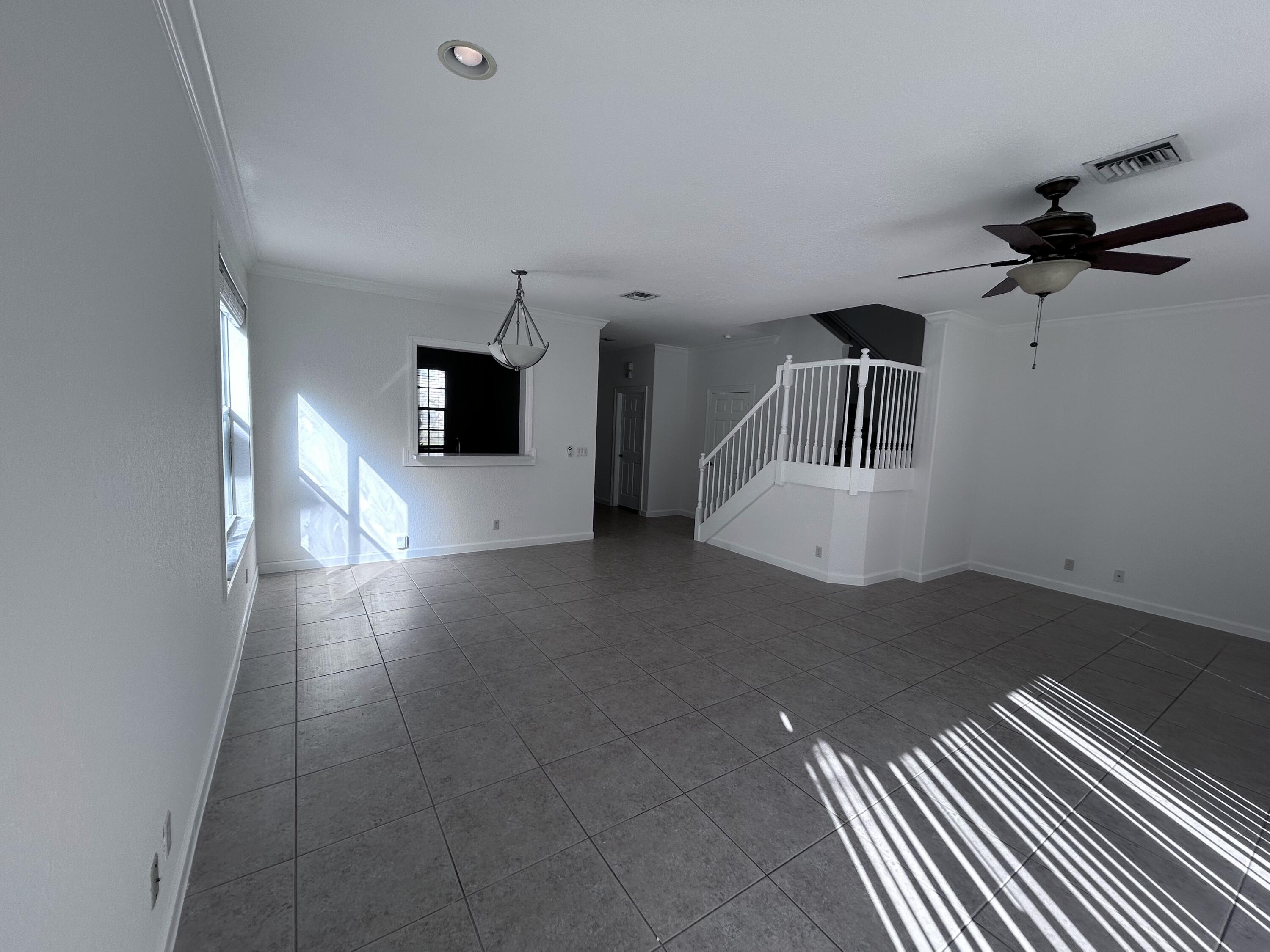 GABLES AT NORTHLAKE 1 - Residential