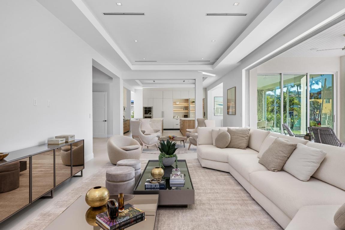 BOCA HARBOUR 4TH SEC - Residential