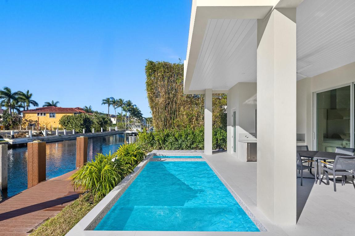 BOCA HARBOUR 4TH SEC - Residential