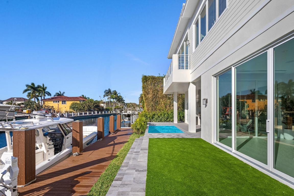 BOCA HARBOUR 4TH SEC - Residential