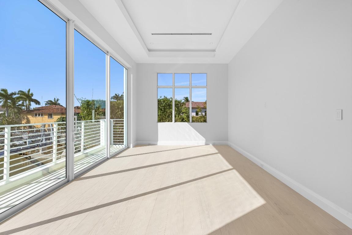 BOCA HARBOUR 4TH SEC - Residential