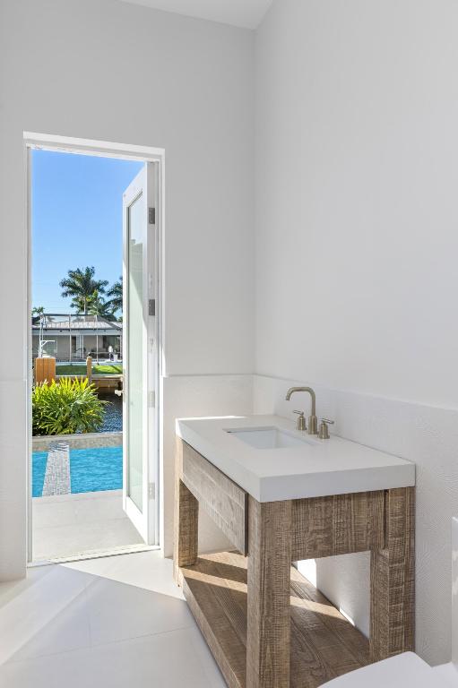 BOCA HARBOUR 4TH SEC - Residential