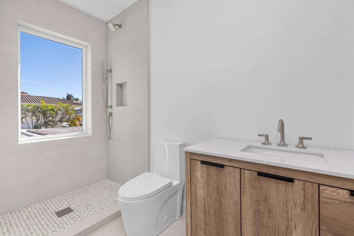 BOCA HARBOUR 4TH SEC - Residential