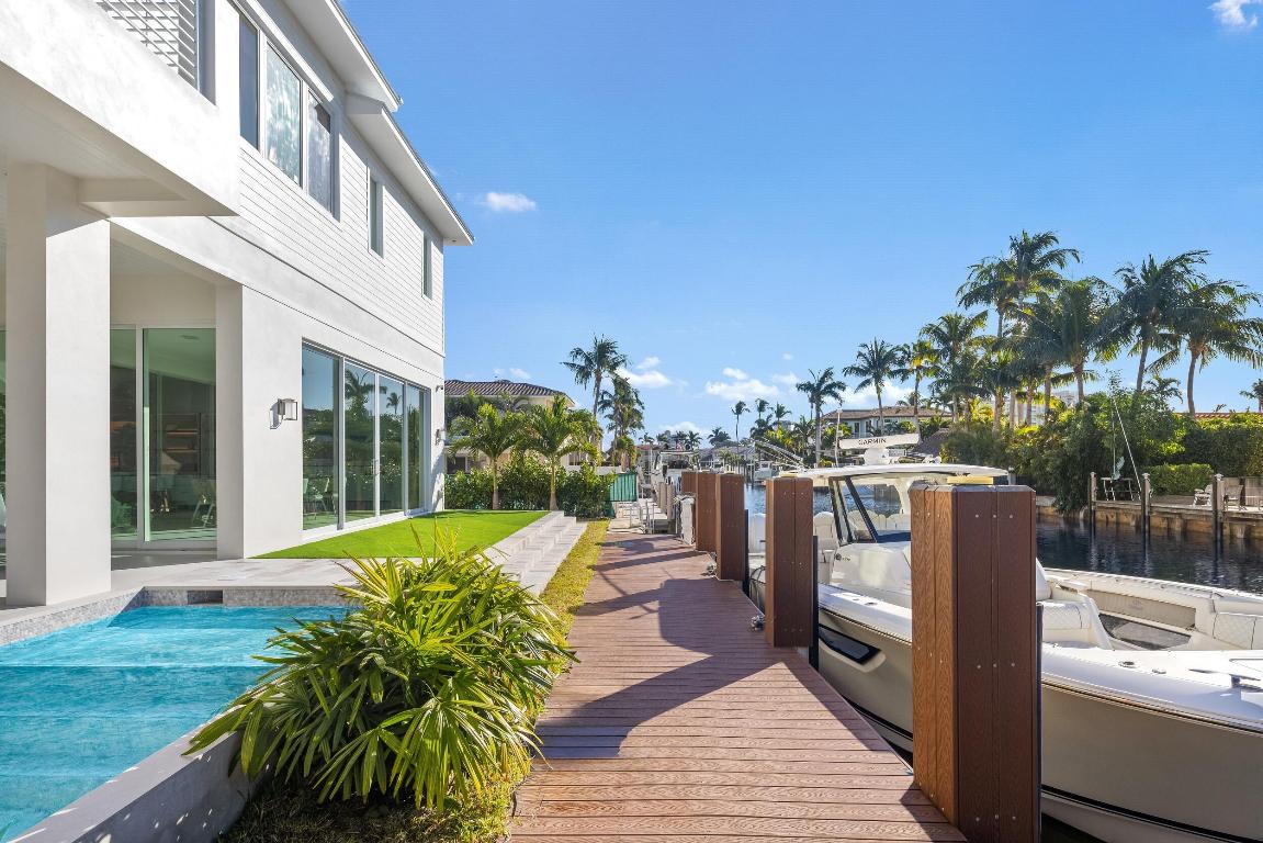 BOCA HARBOUR 4TH SEC - Residential