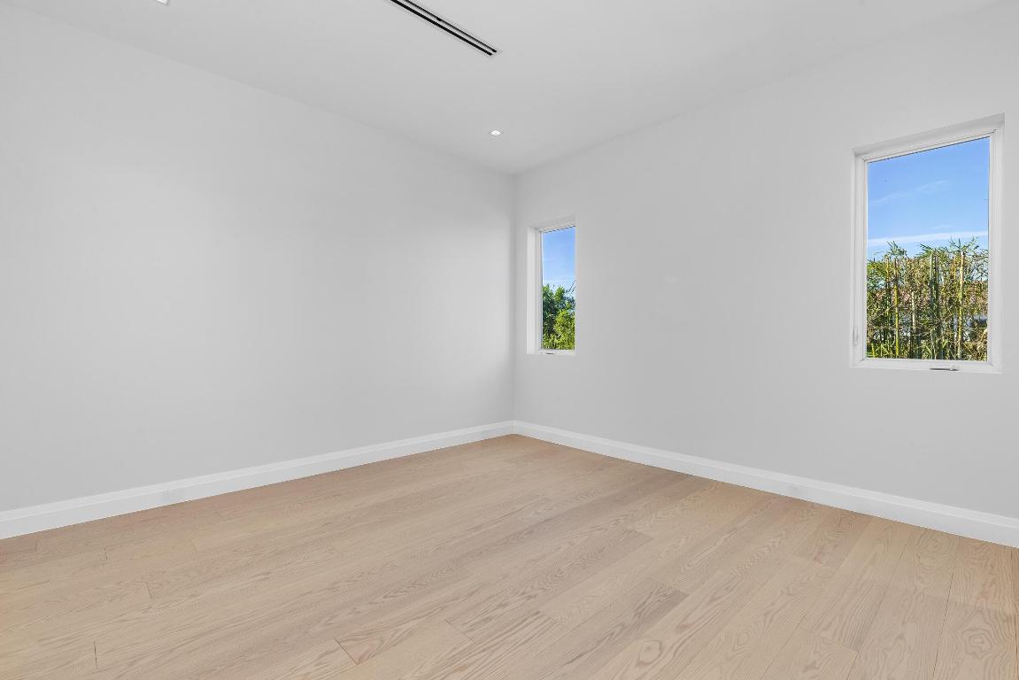 BOCA HARBOUR 4TH SEC - Residential