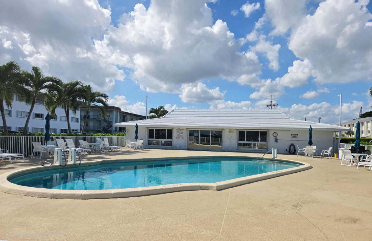 SHORE CLUB APTS B & C CONDO - Residential Lease