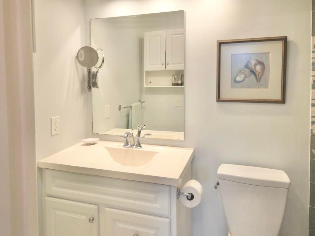 SHORE CLUB APTS B & C CONDO - Residential Lease