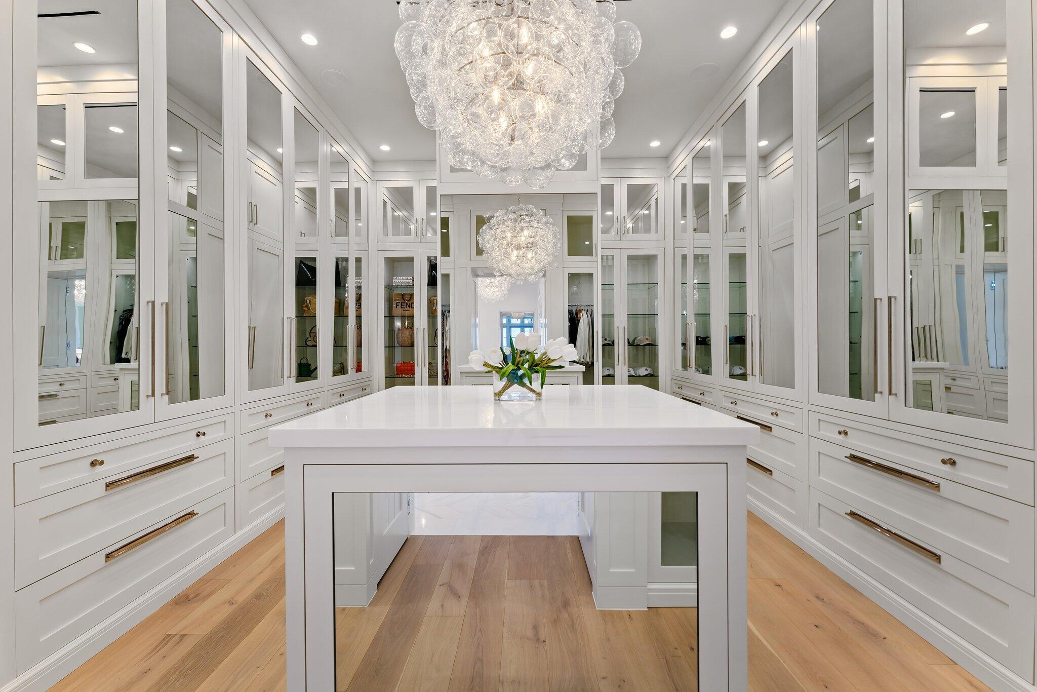 OLD PORT VILLAGE 1 - Residential