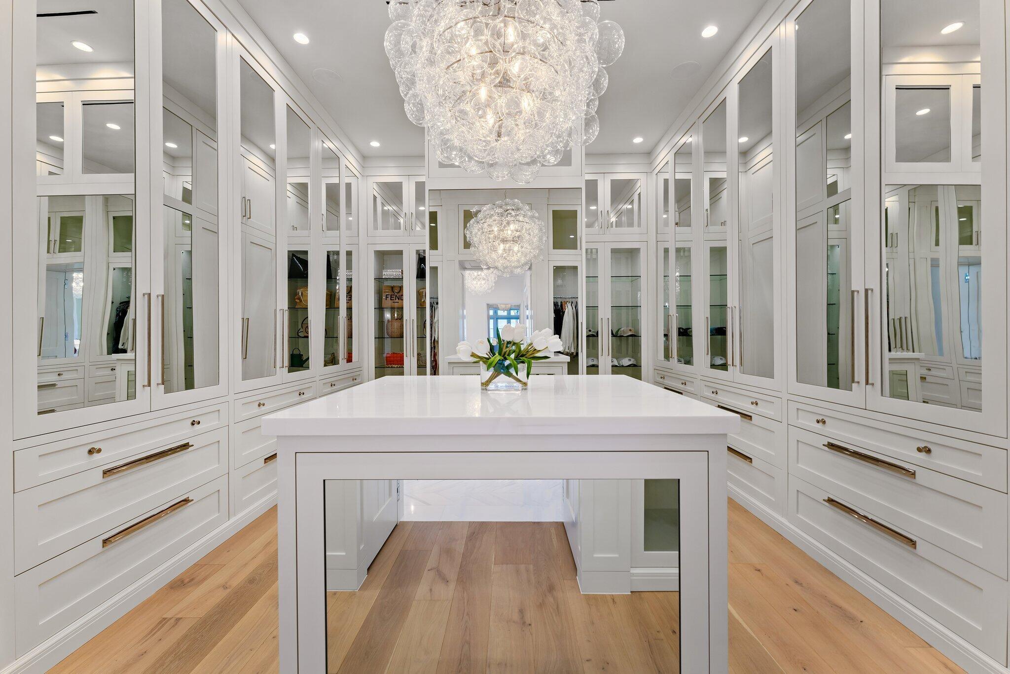 OLD PORT VILLAGE 1 - Residential