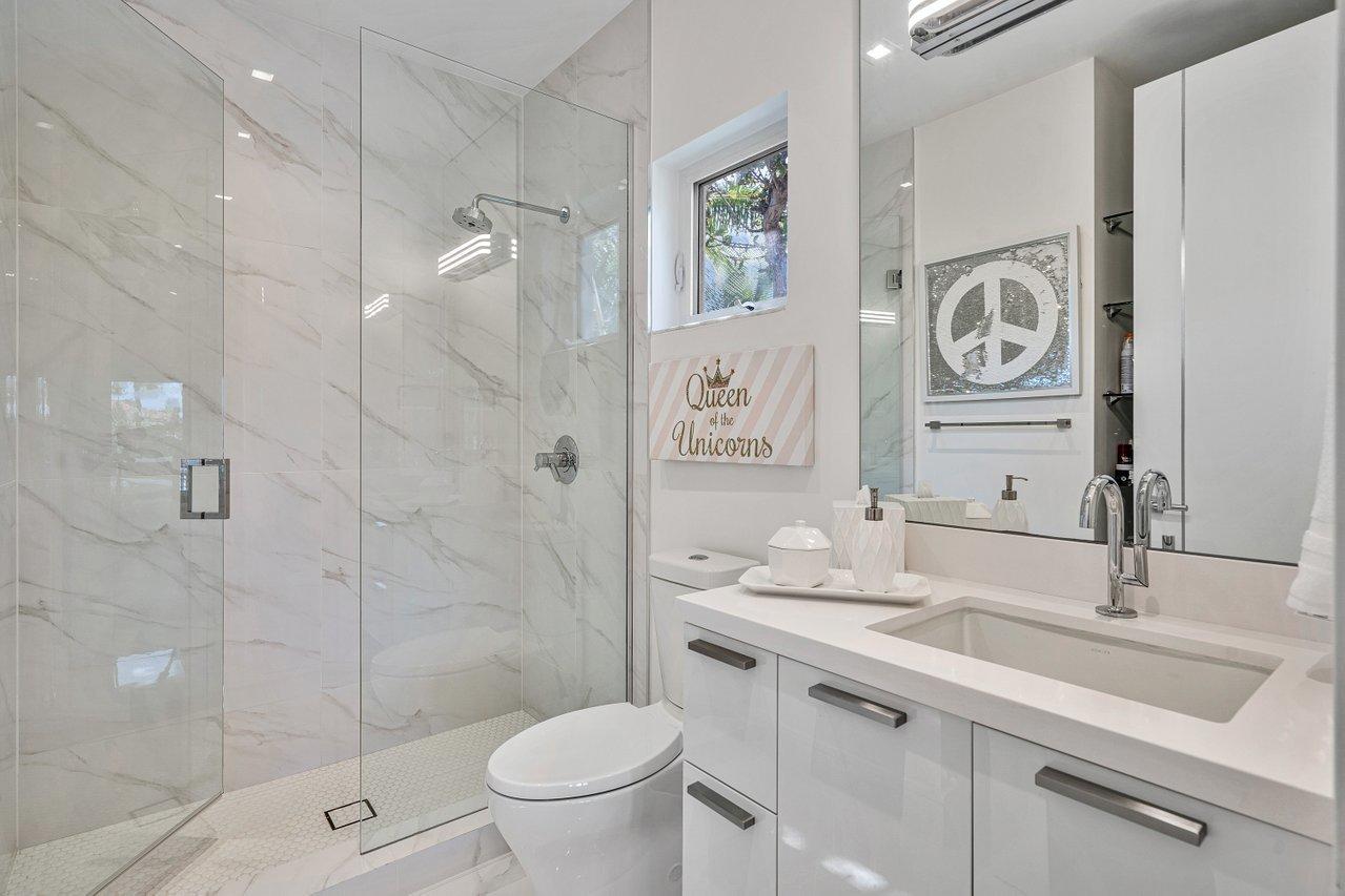 GOLDEN BEACH SEC A - Residential