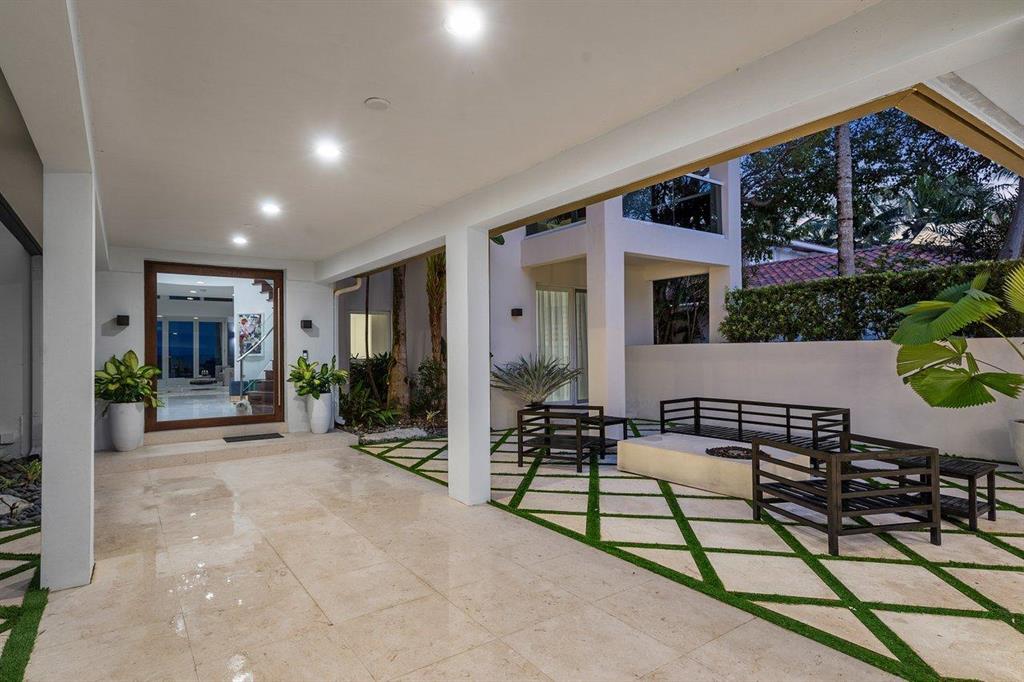 GOLDEN BEACH SEC A - Residential