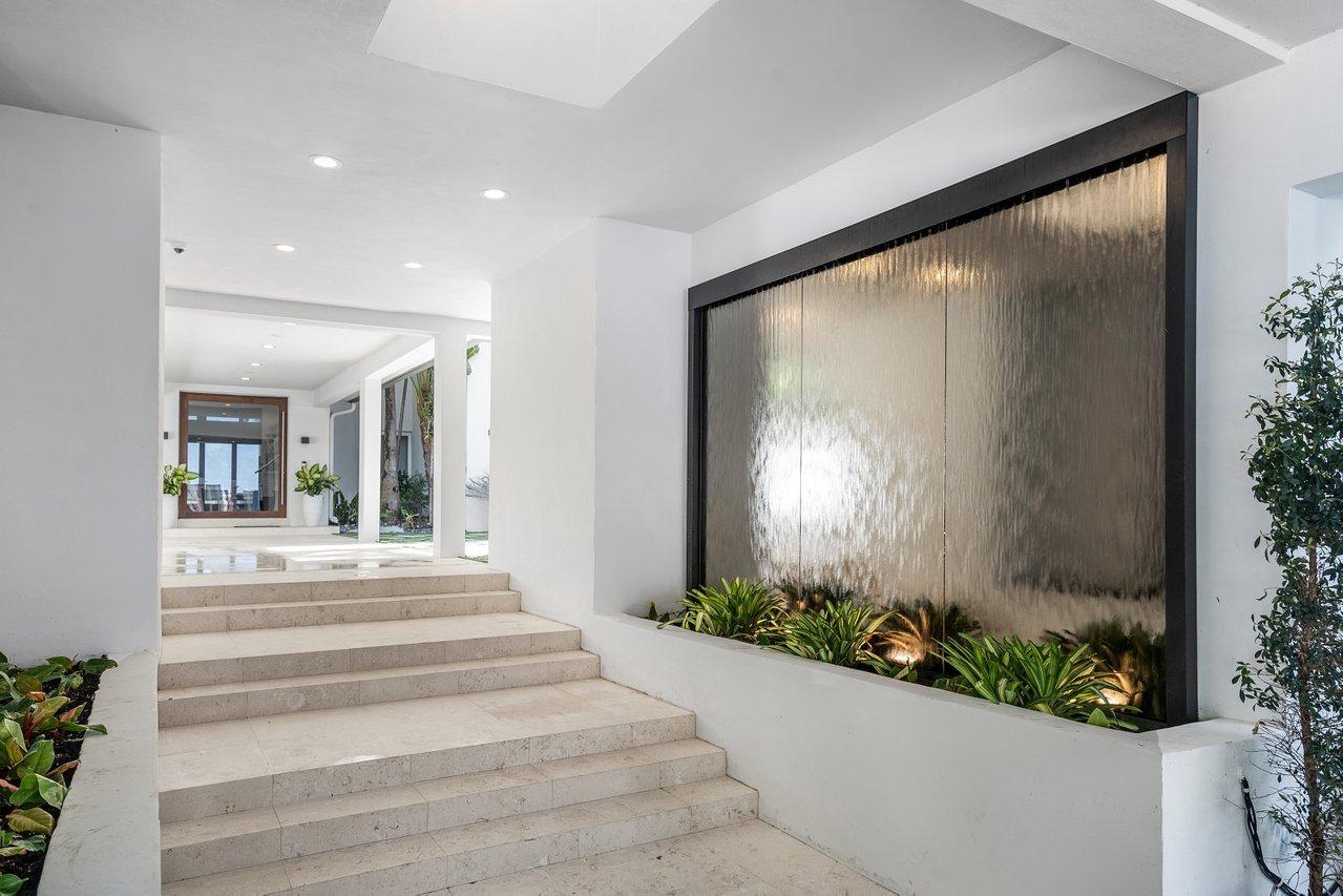 GOLDEN BEACH SEC A - Residential