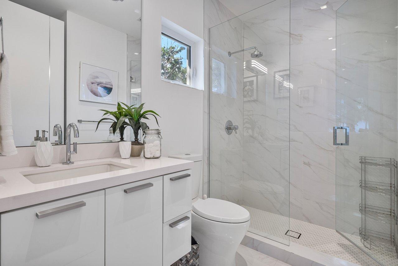 GOLDEN BEACH SEC A - Residential