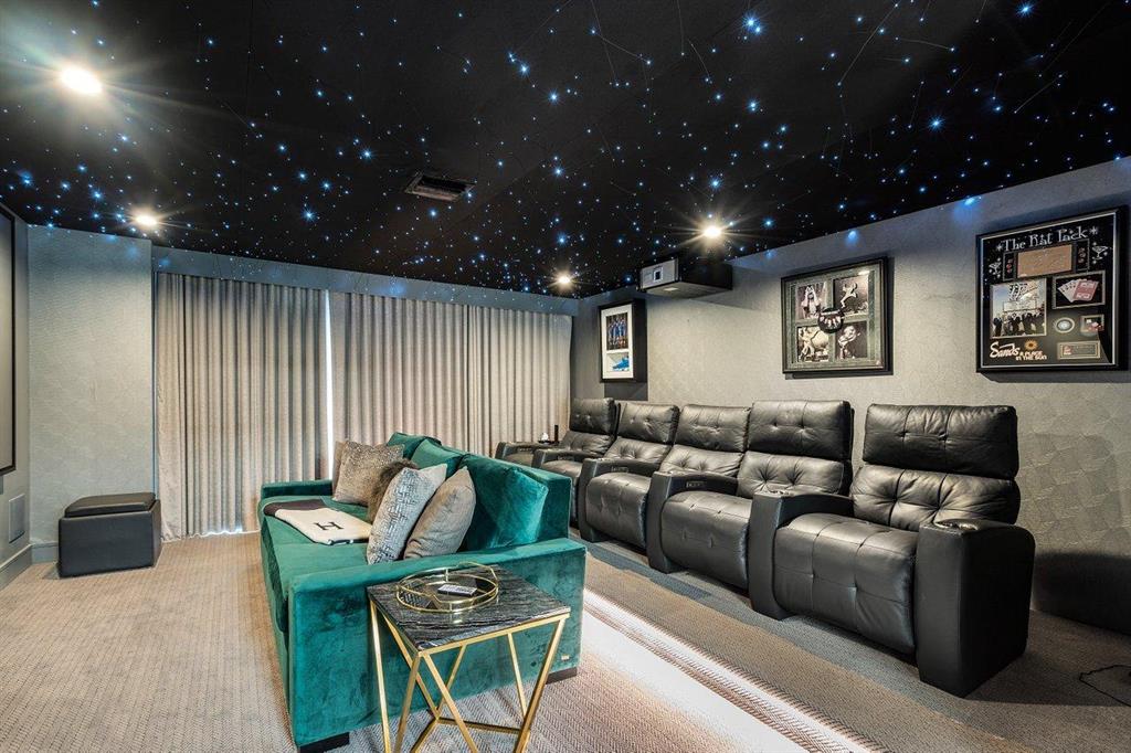 GOLDEN BEACH SEC A - Residential