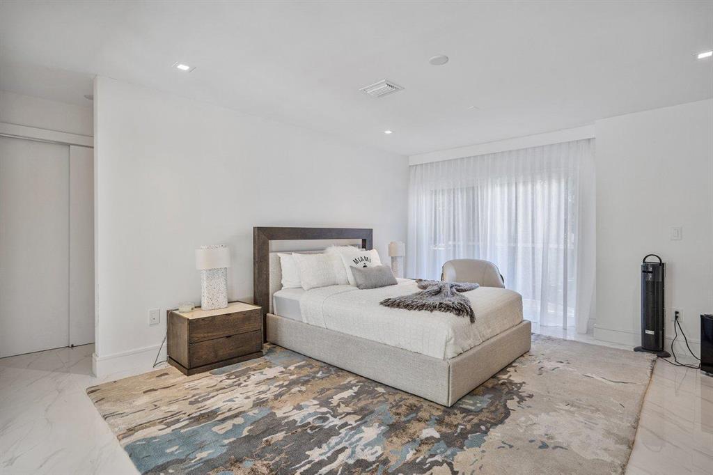 GOLDEN BEACH SEC A - Residential