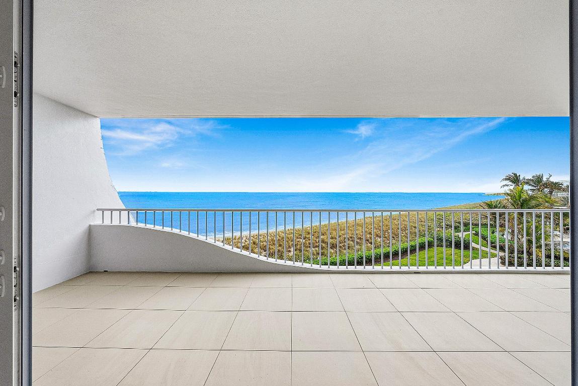 SAILFISH POINT - Residential