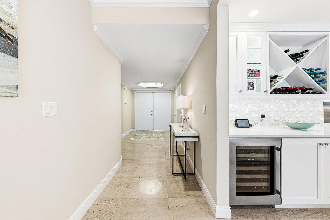 SAILFISH POINT - Residential