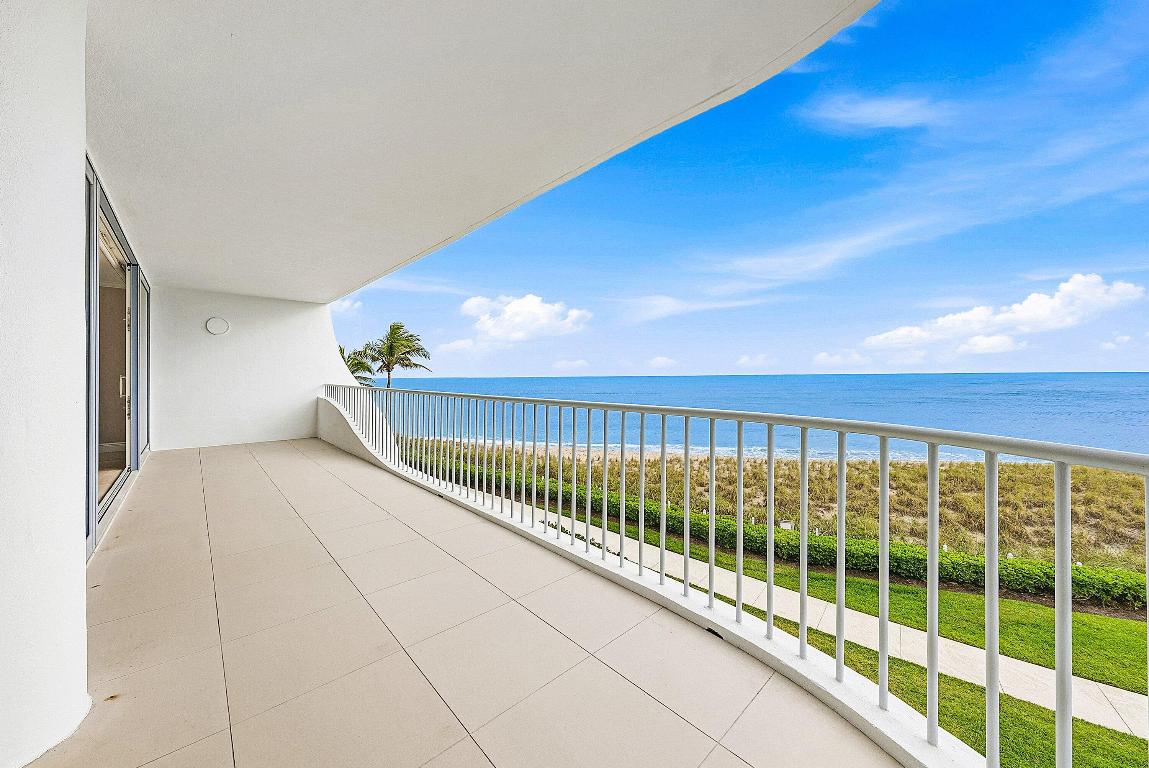 SAILFISH POINT - Residential