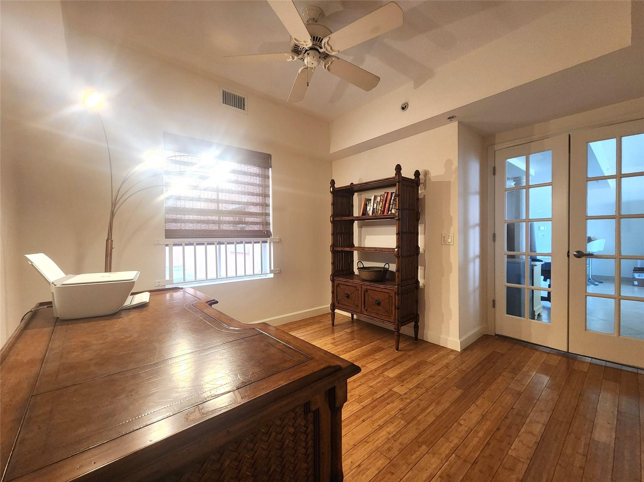 OCEAN PLAZA - Residential