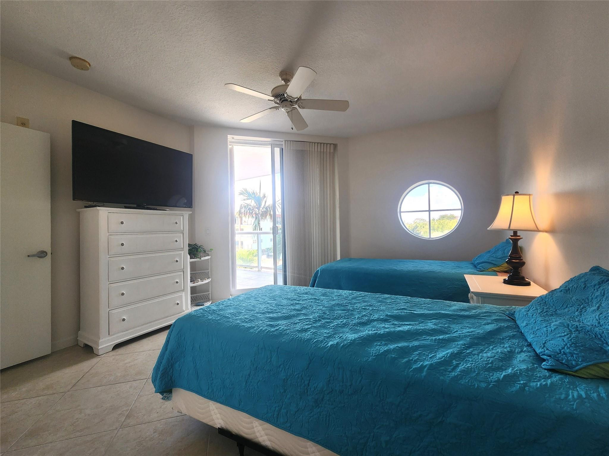 OCEAN PLAZA - Residential