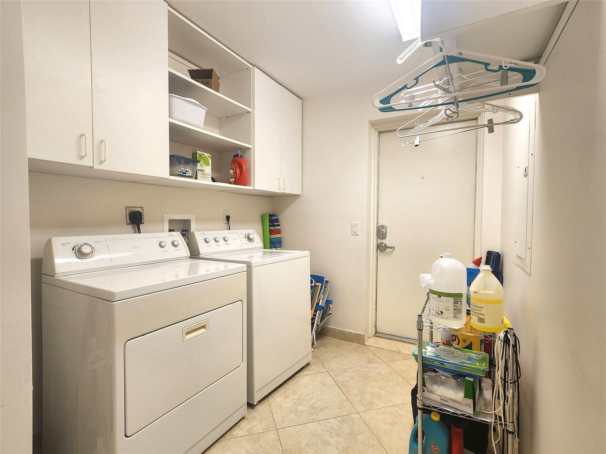 OCEAN PLAZA - Residential