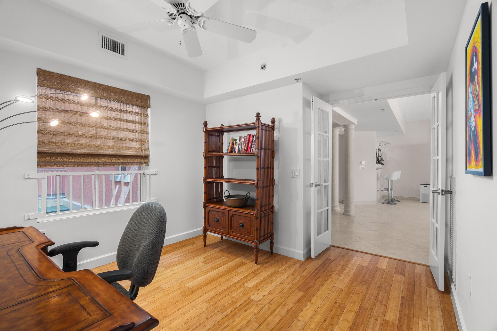 OCEAN PLAZA - Residential