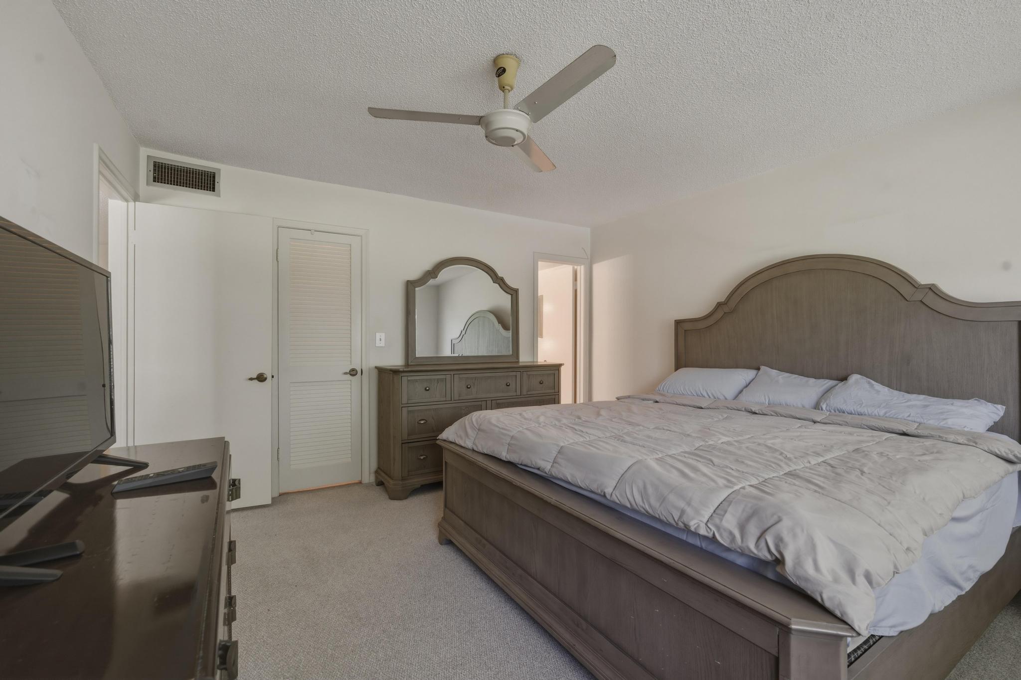 Hollybrook Golf & Tennis - Residential