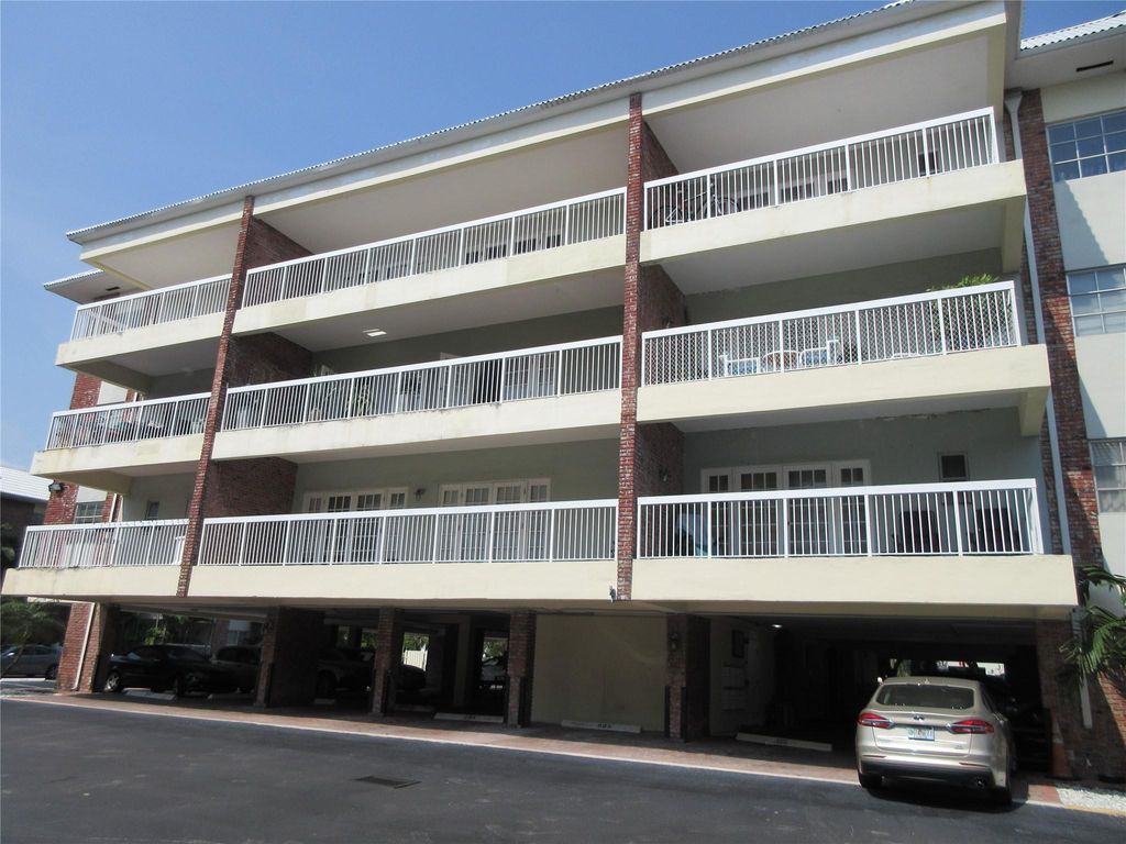 Photo of 2420 SE 17th Street #208C, Fort Lauderdale, FL 33316 (MLS # F10517559)