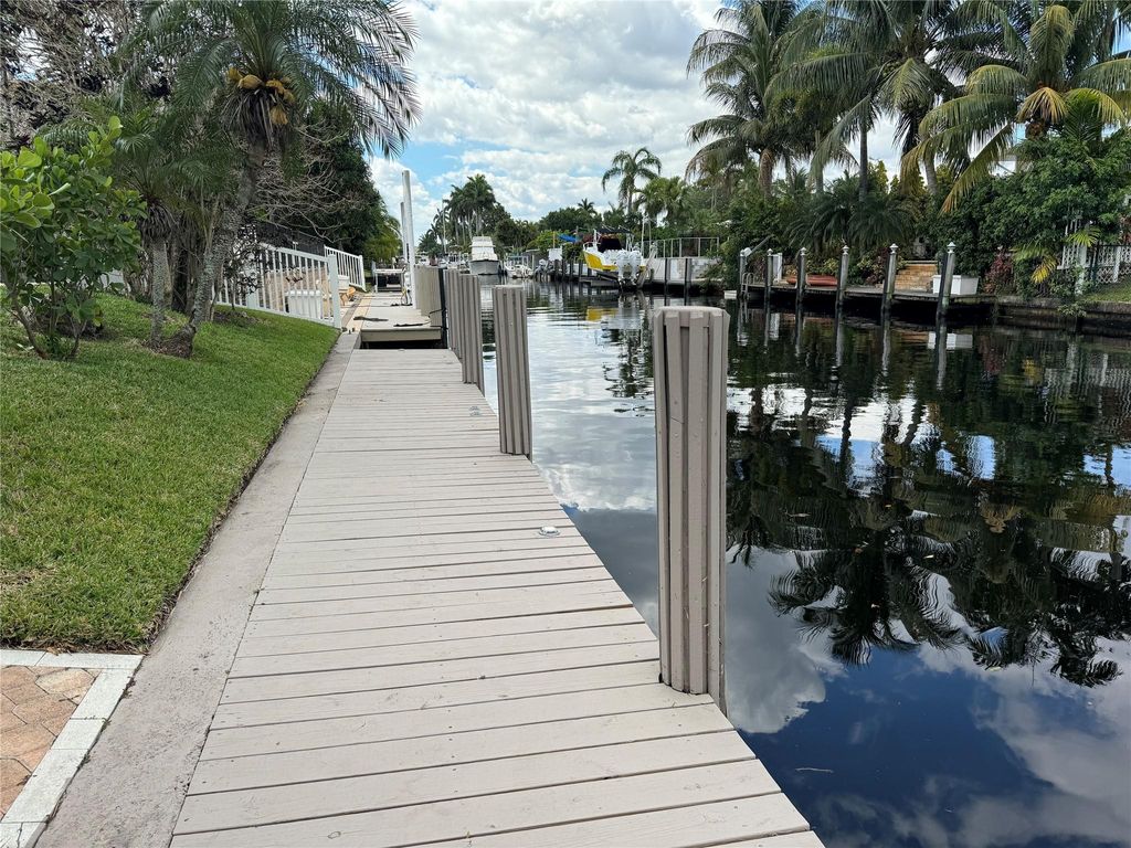 Photo of 2537 Key Largo Ln, Fort Lauderdale, FL 33312 (MLS # F10433486)