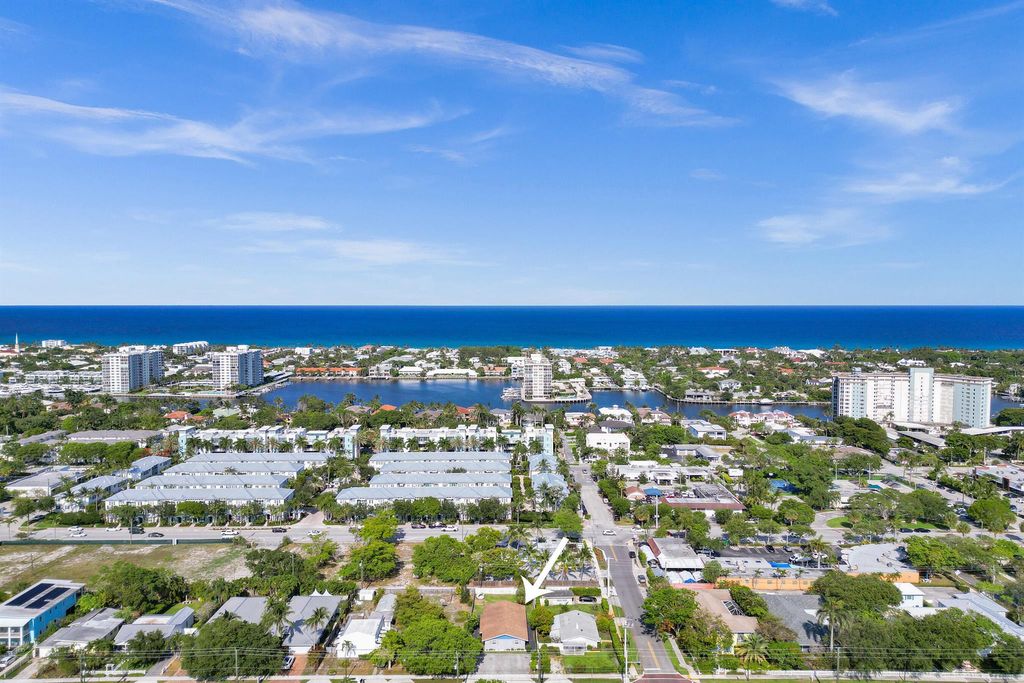 Photo of 343 SE 4th Avenue, Delray Beach, FL 33483 (MLS # R11122399)